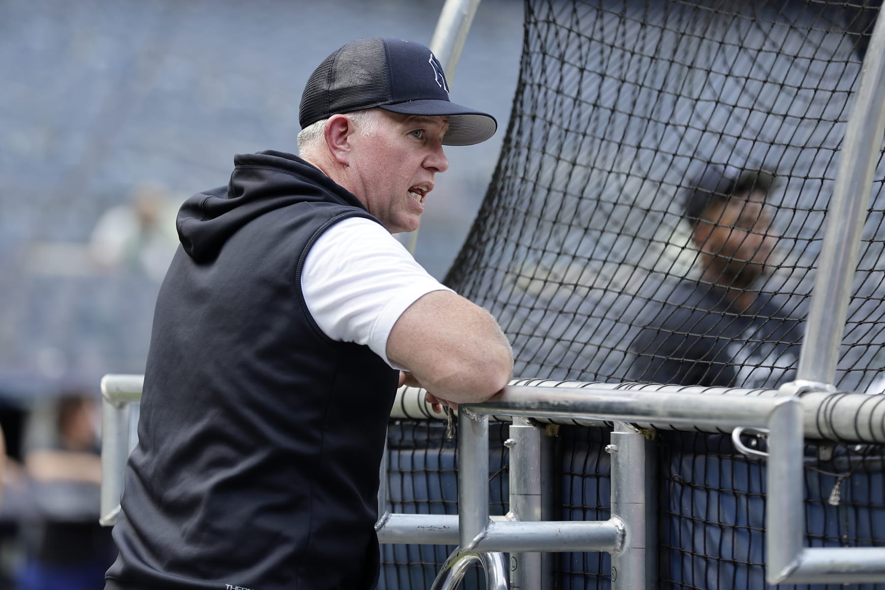 Sean Casey coaching Yankees batting practice